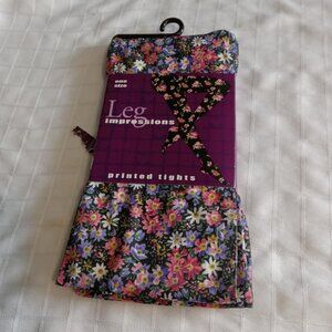 New "in box" floral tights, stretchy 4'10 -5'9 + bonus black tights